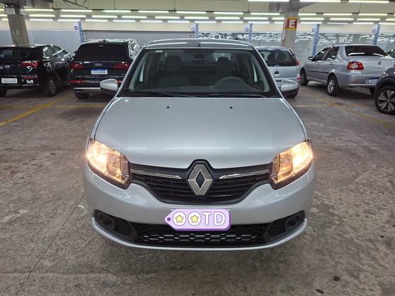 RENAULT LOGAN 1.6 EXPRESSION 8V FLEX 4P MANUAL
